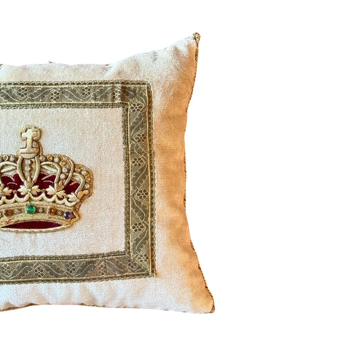 Antique Gold Metallic Crown (#A132523 | 14 x 17")