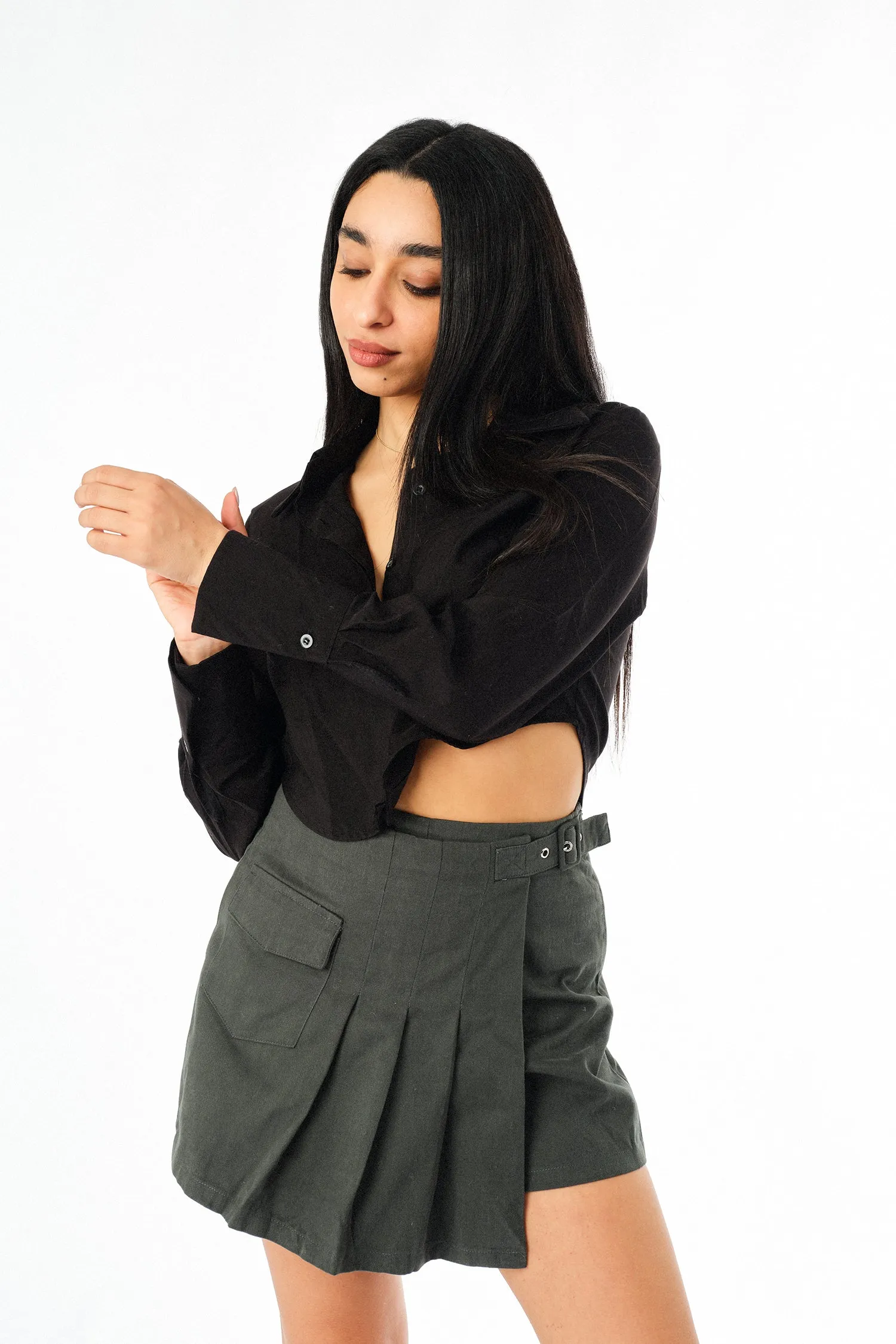 Asymmetric Pleated Pocket Skort