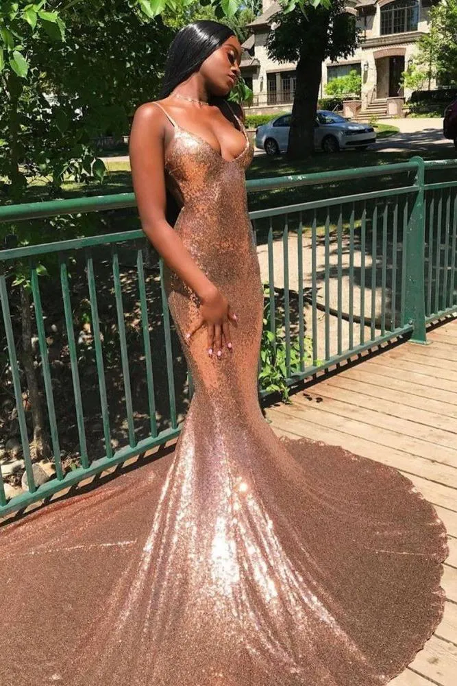 Chic Spaghetti Sequins Mermaid Prom Party GownsCharming V-Neck evening Wear