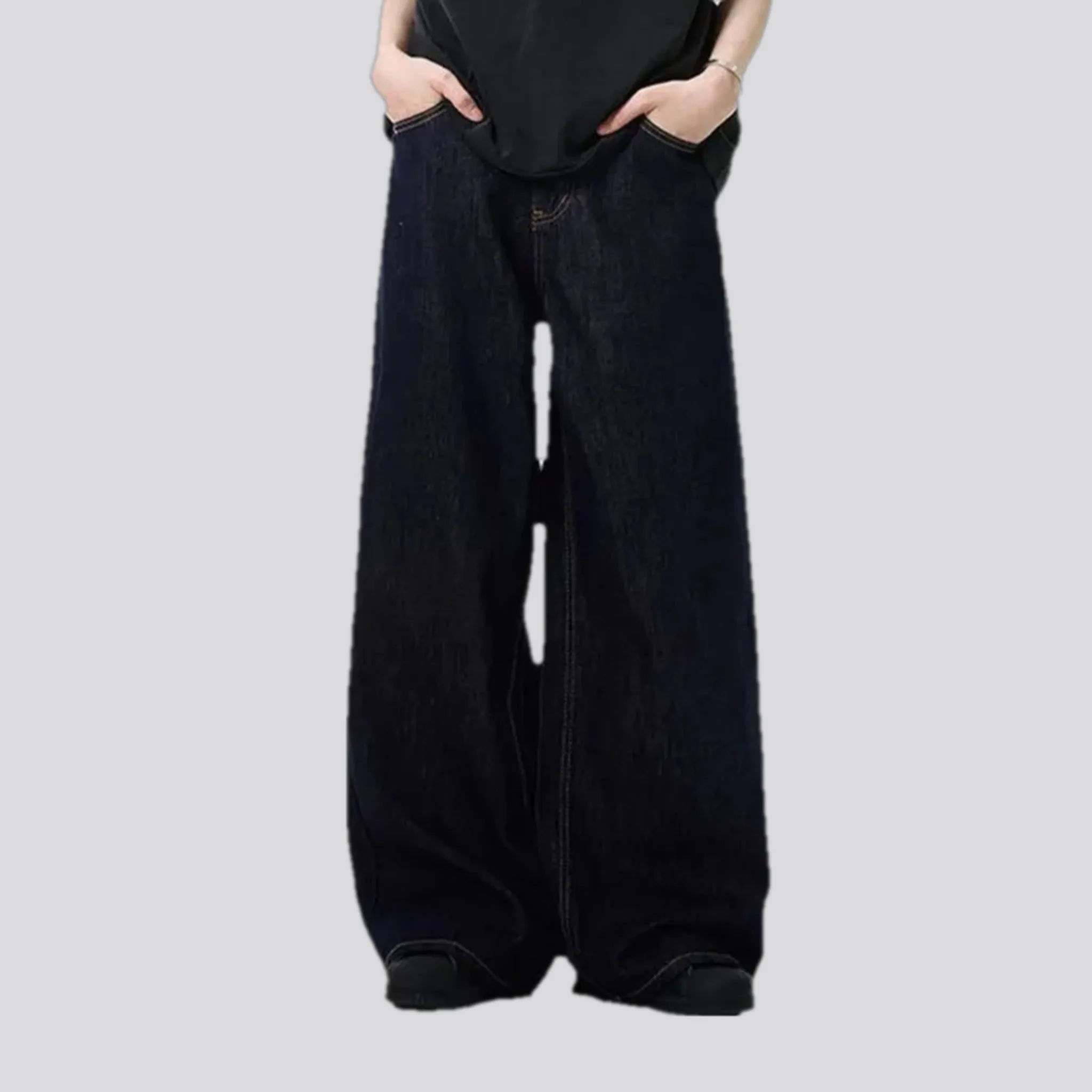 Dark fashion men's jeans
