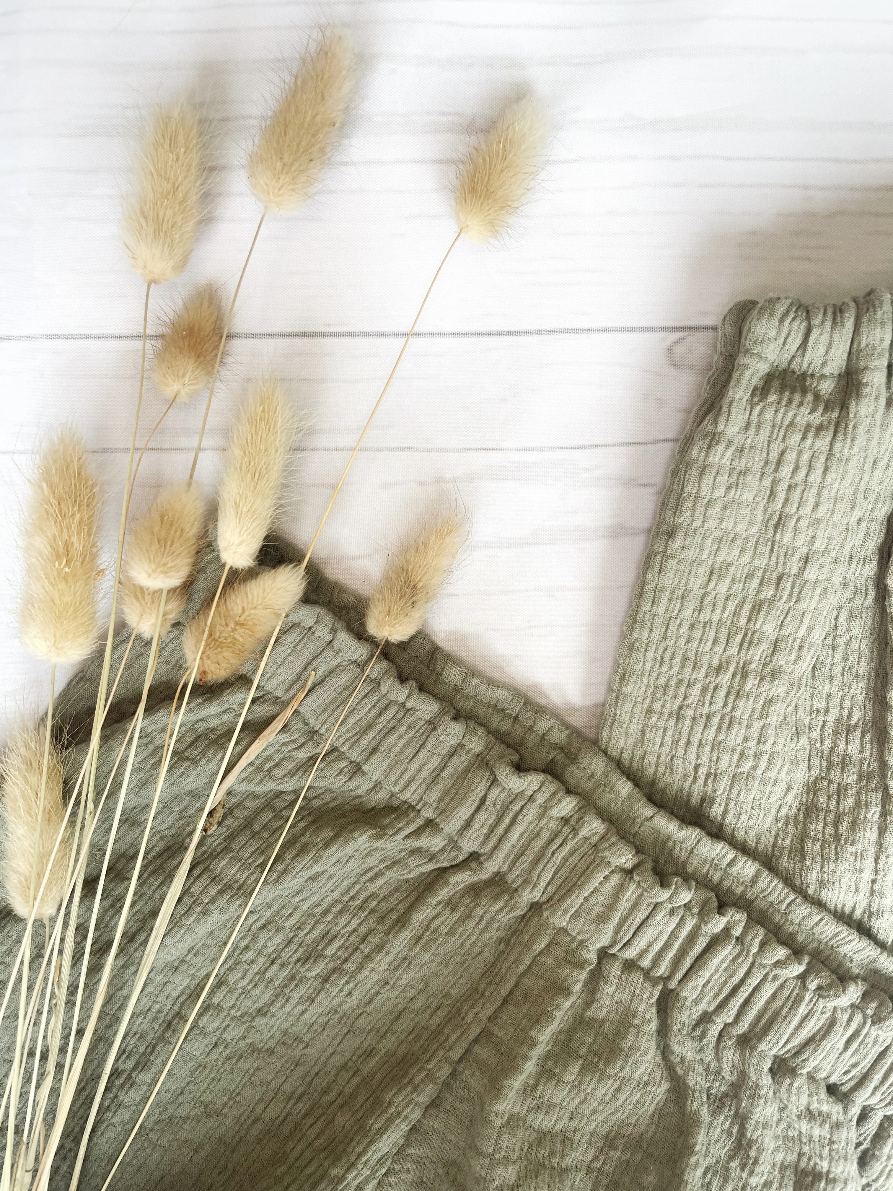 Floaty Shorts - Olive