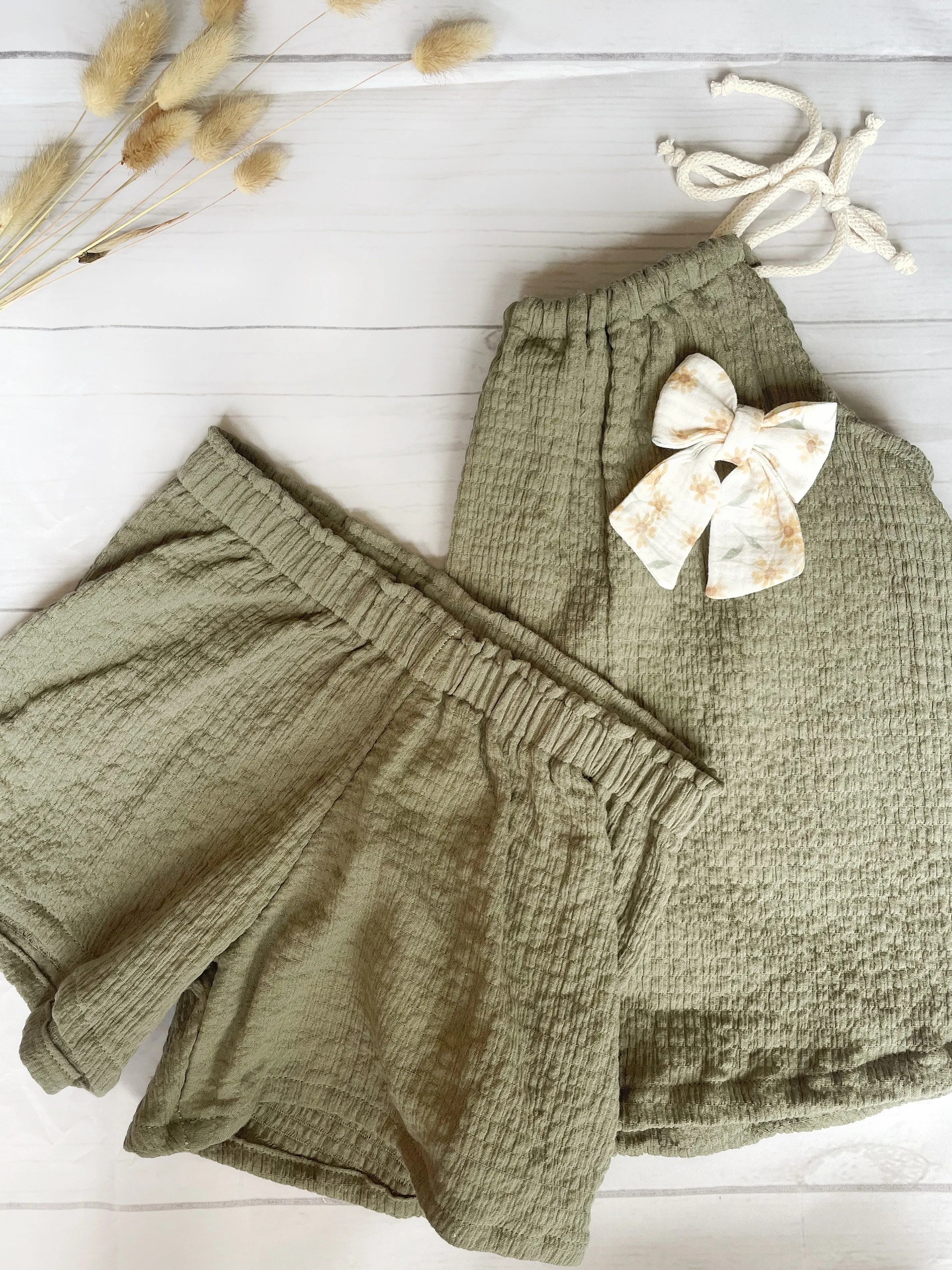 Floaty Shorts - Olive