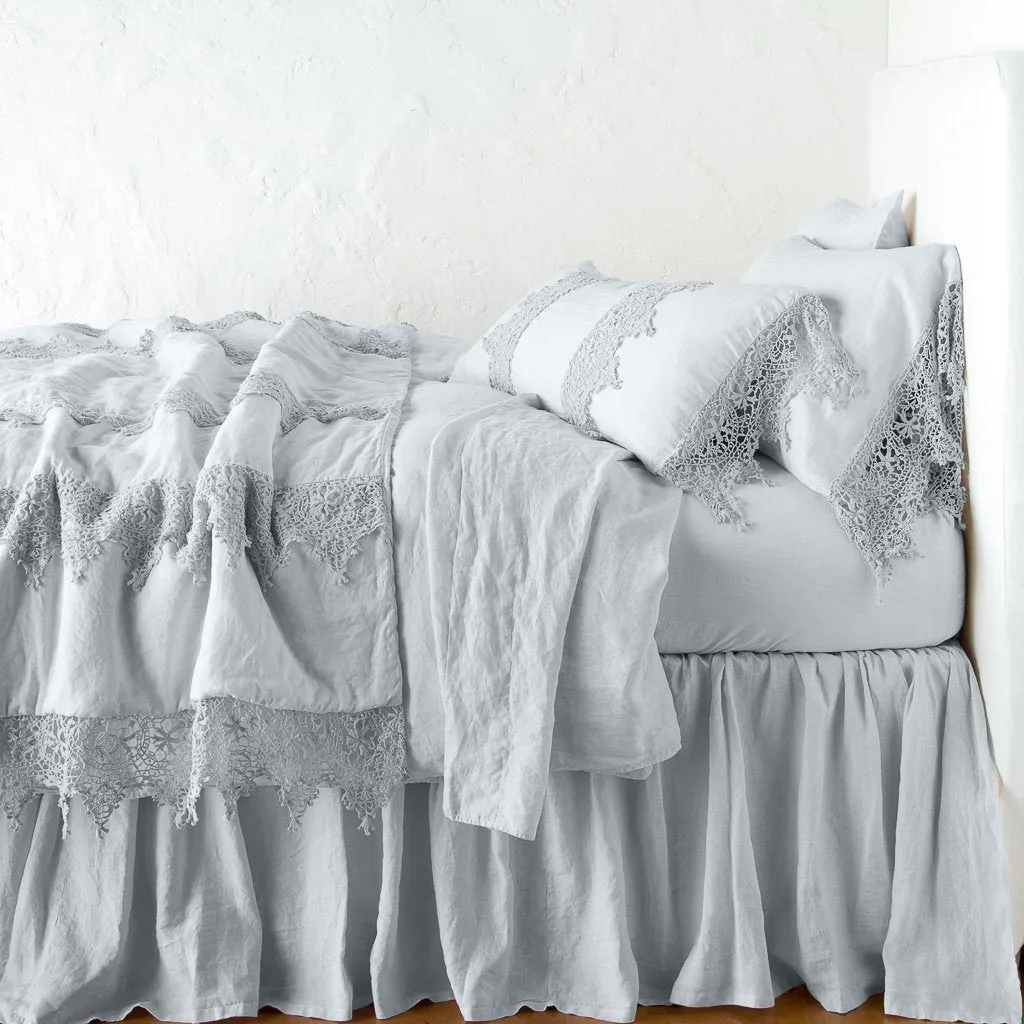 Frida Pillowcase - Cloud - King