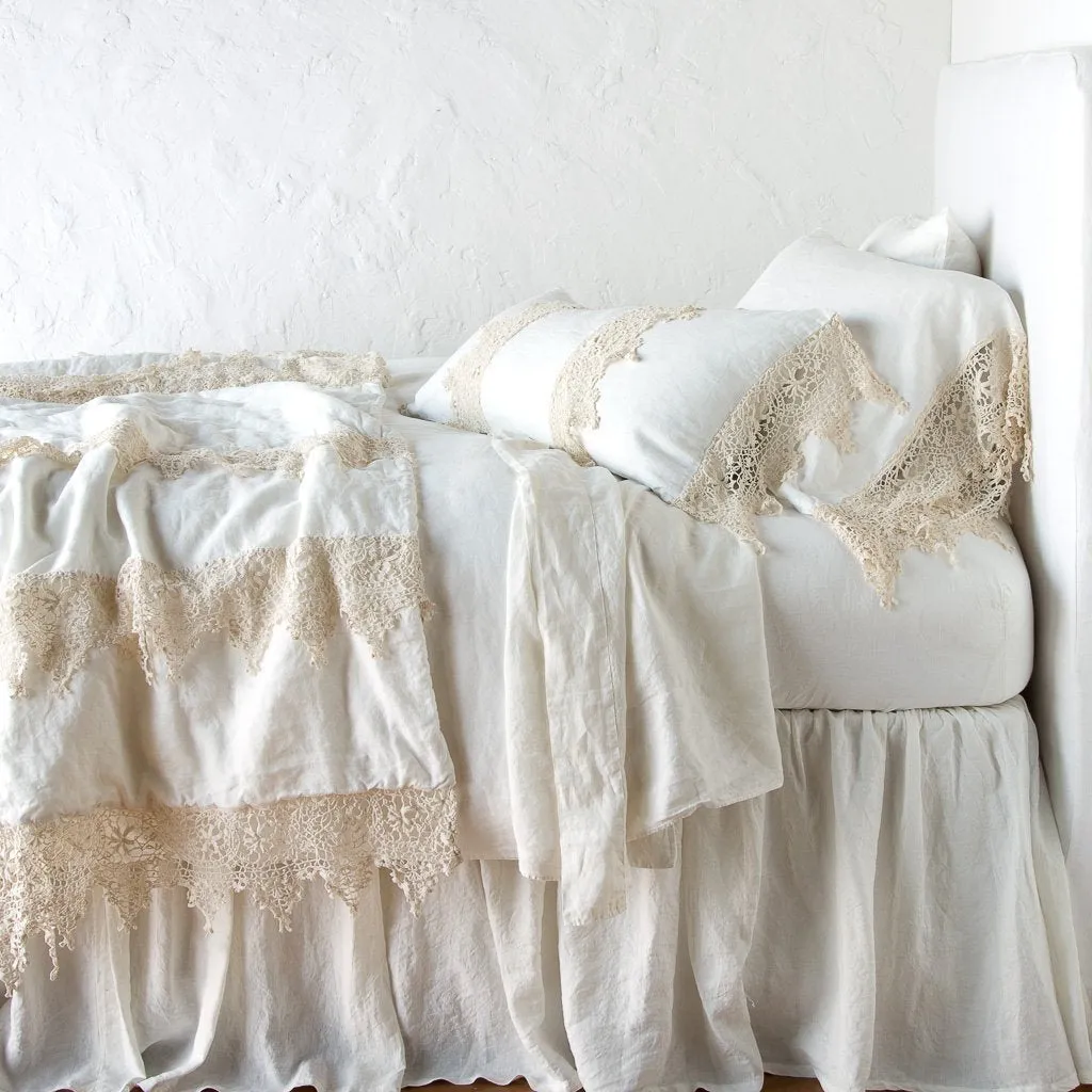 Frida Pillowcase - Winter White - King