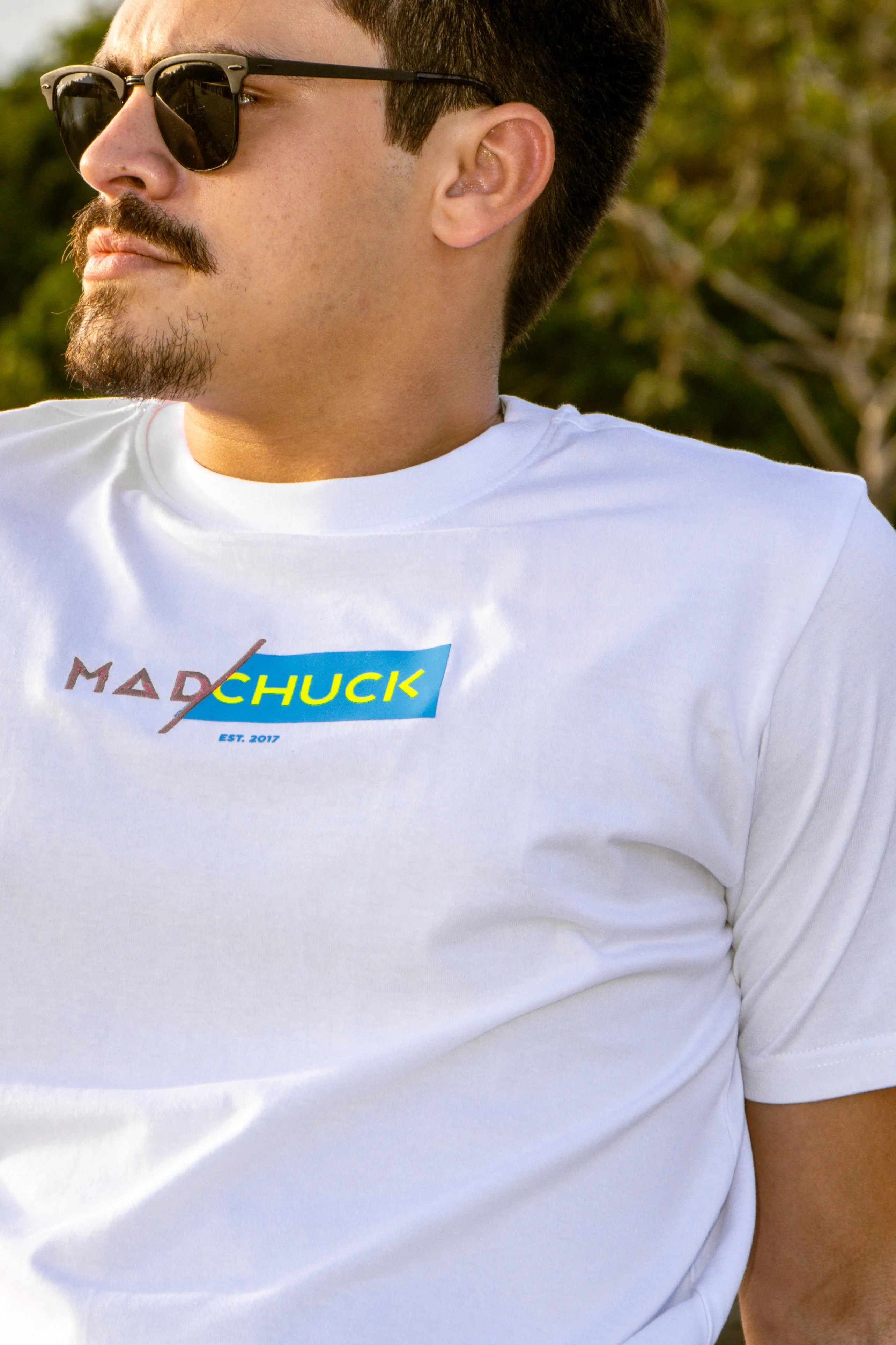 HALF/HALF WHITE TEE PRINT