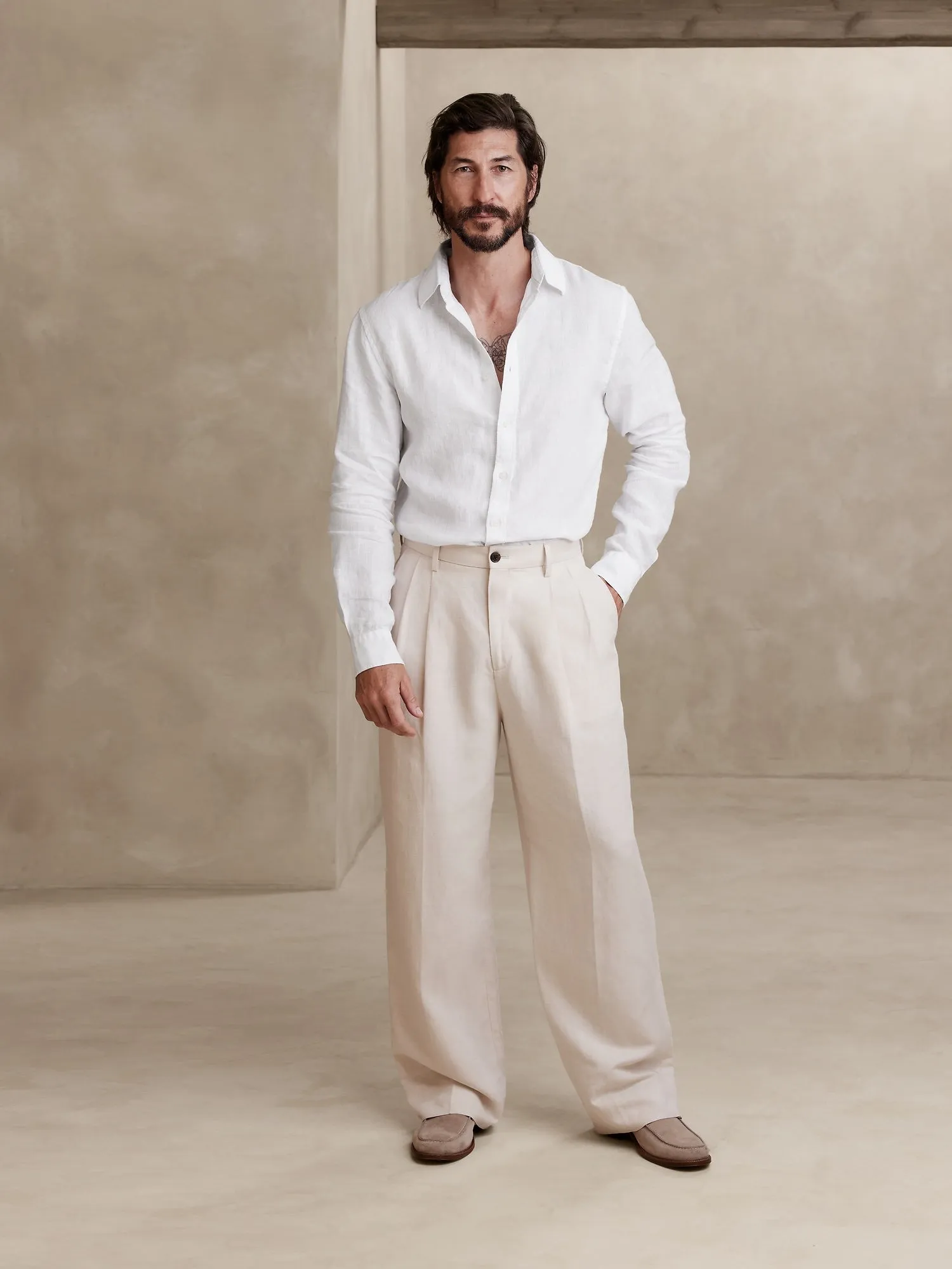 Leonardo – Stylish Slim-Fit Men’s Shirt