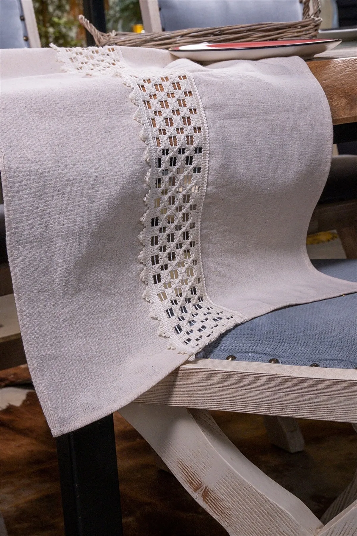 Linen Table Runner - Trimmed