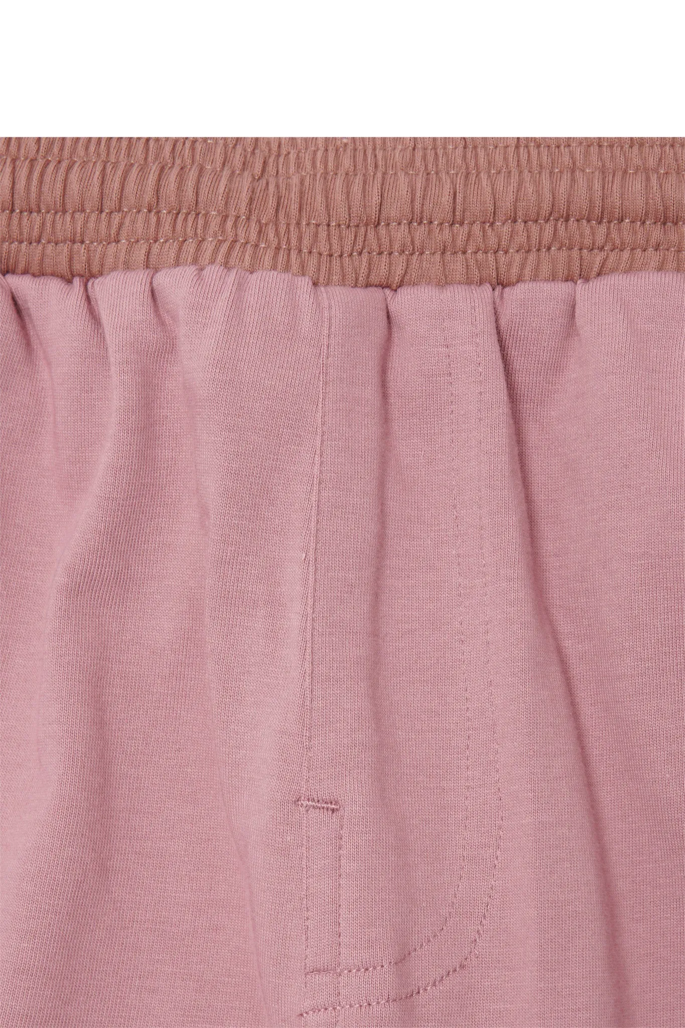 PLEATED HOUSE SHORTS IN LAVENDER
