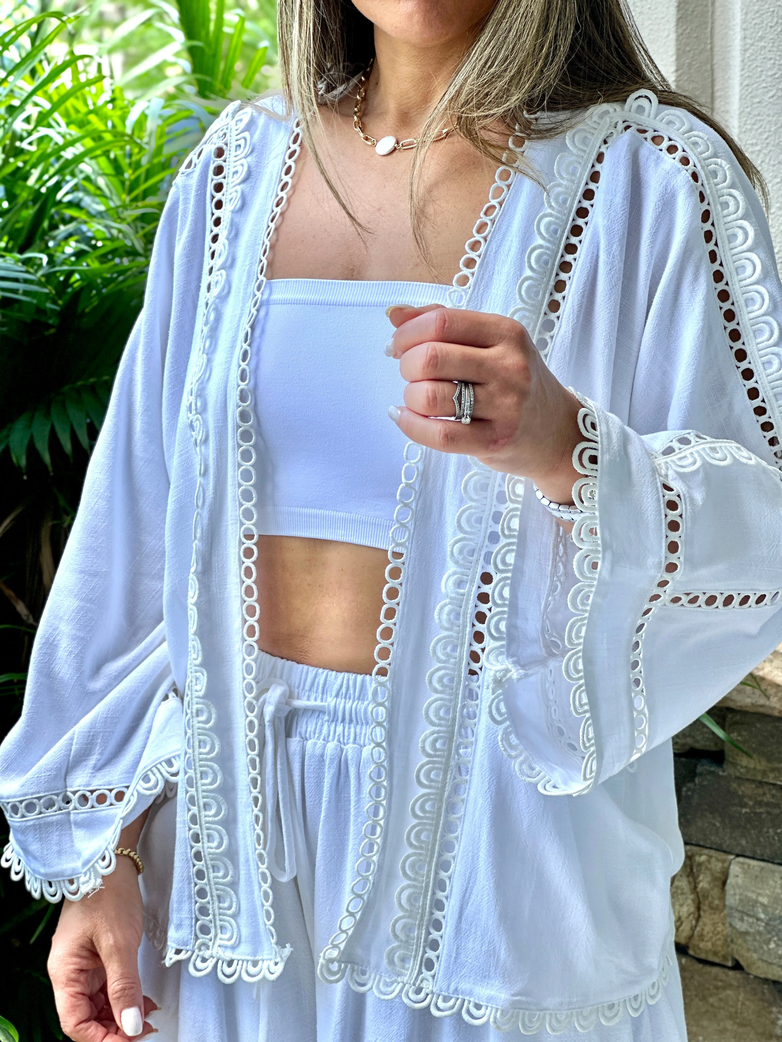 "True" Viscose linen mix eyelet lace trimmed kimono top with self tie belt and matching elastic drawstring waistband shorts set