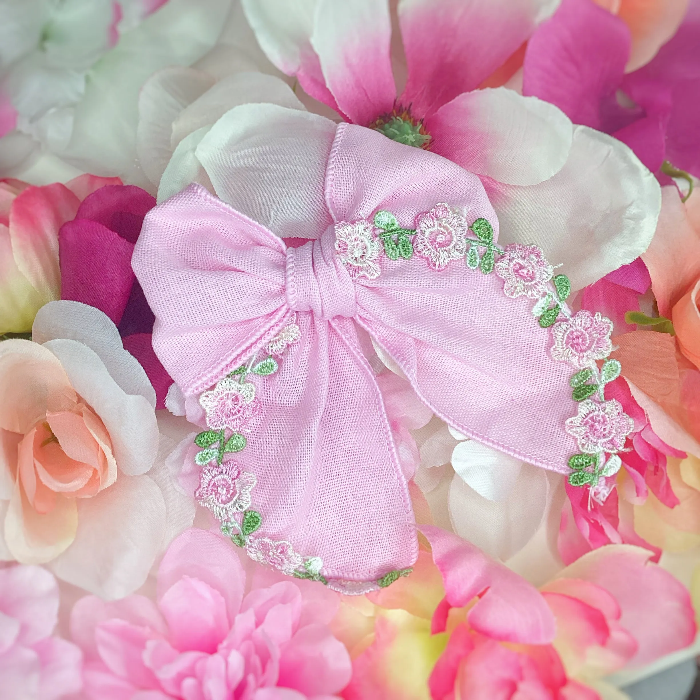 Spring Floral Linen Trimmed Matilee Bows