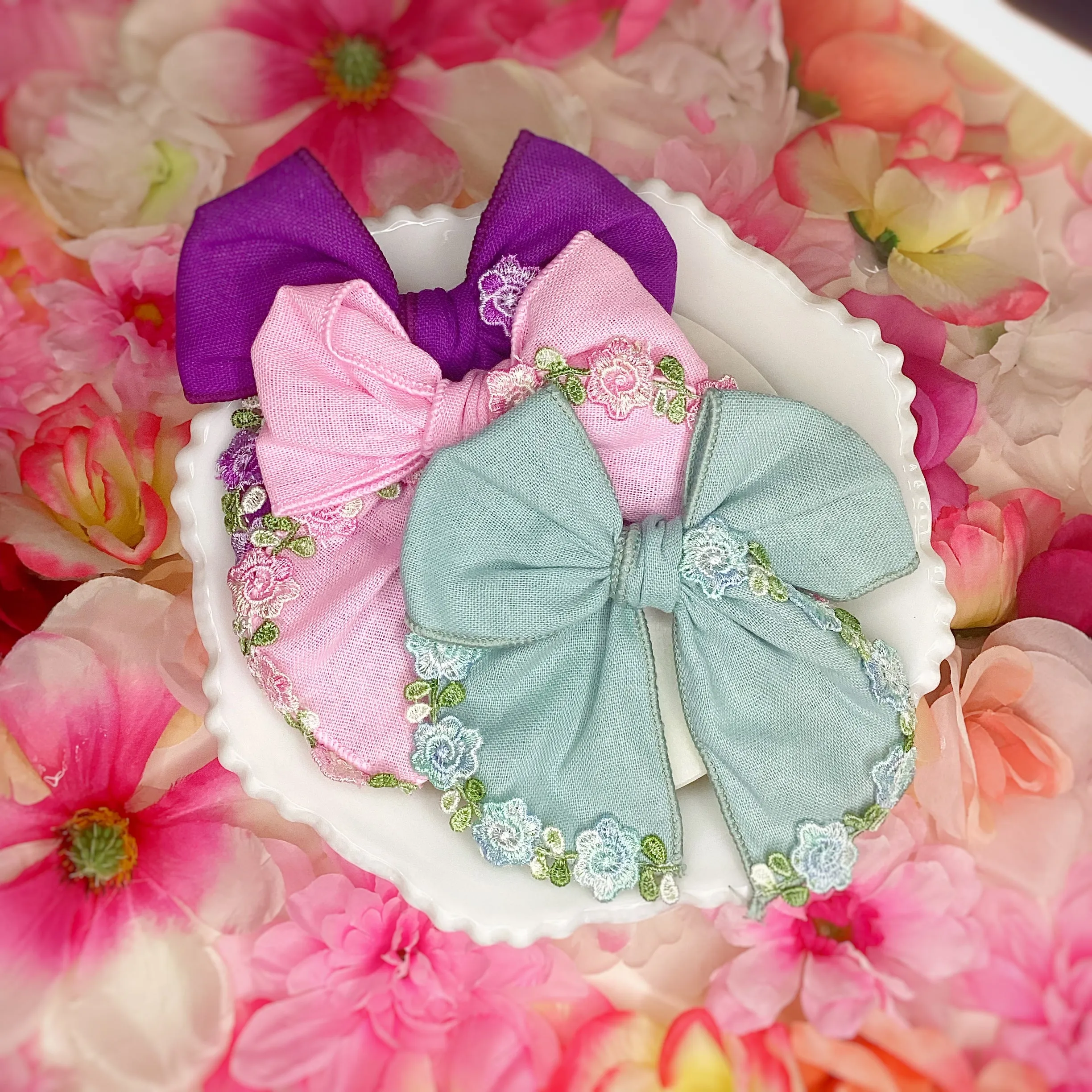 Spring Floral Linen Trimmed Matilee Bows