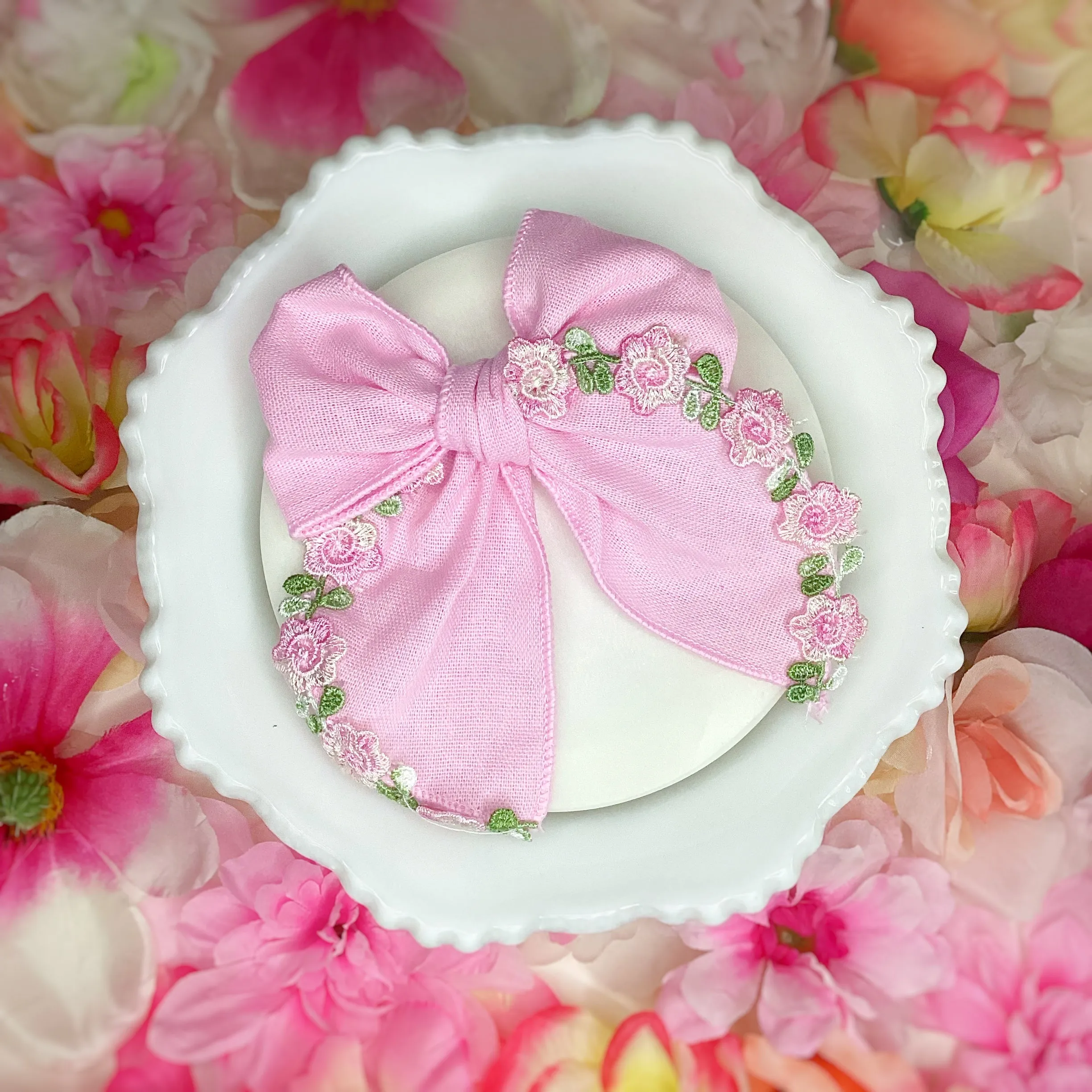 Spring Floral Linen Trimmed Matilee Bows