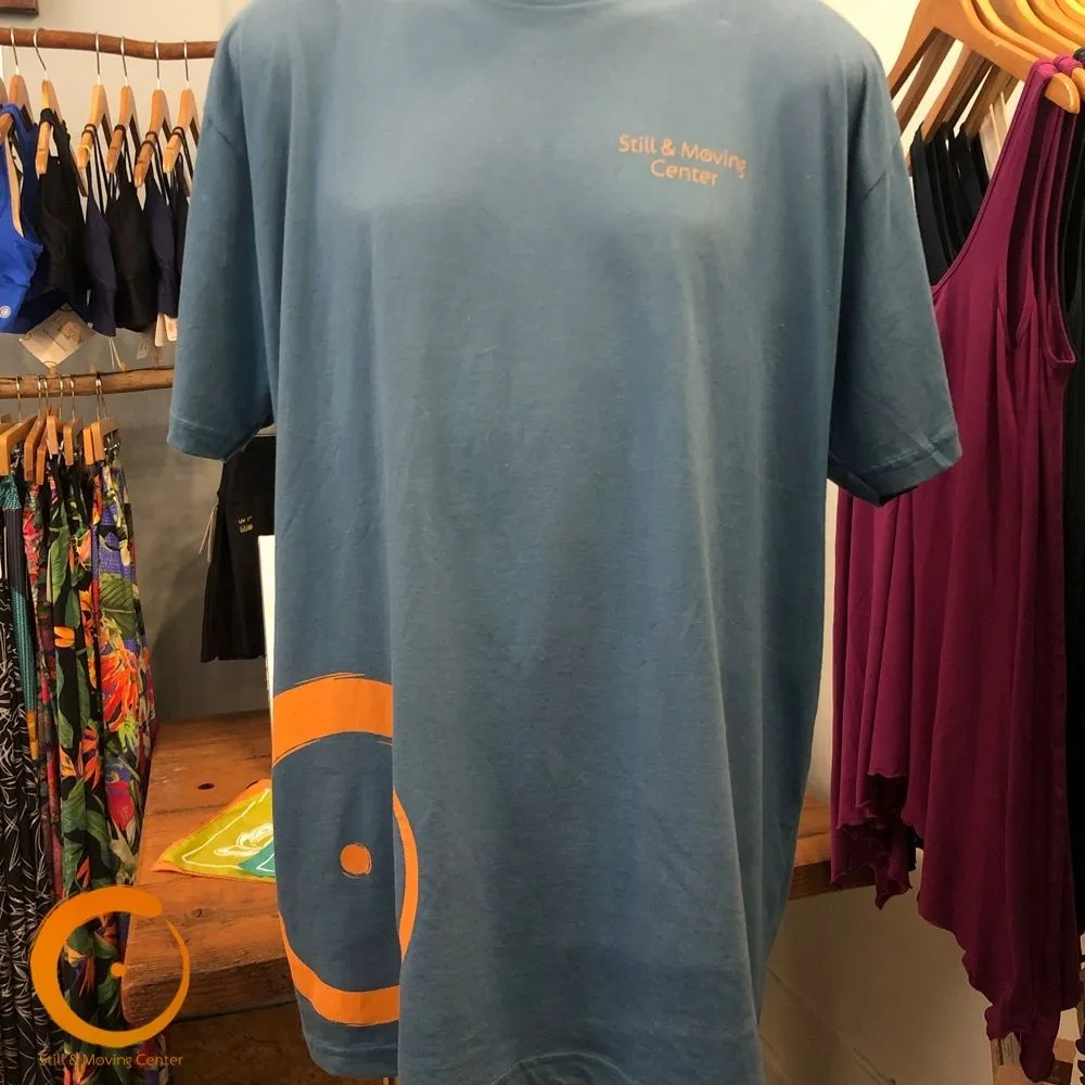 Still & Moving Center Logo T-shirts for Men