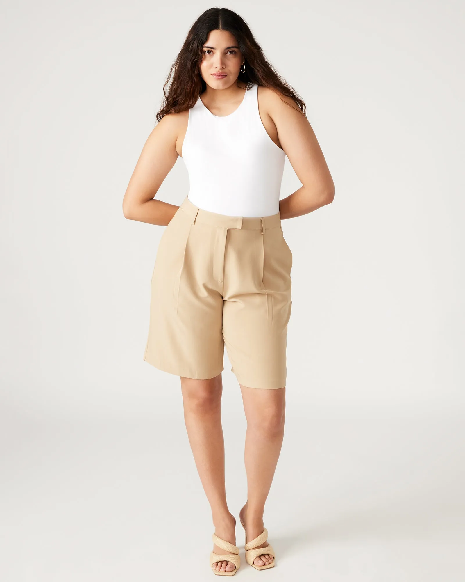 THERESE SHORTS KHAKI