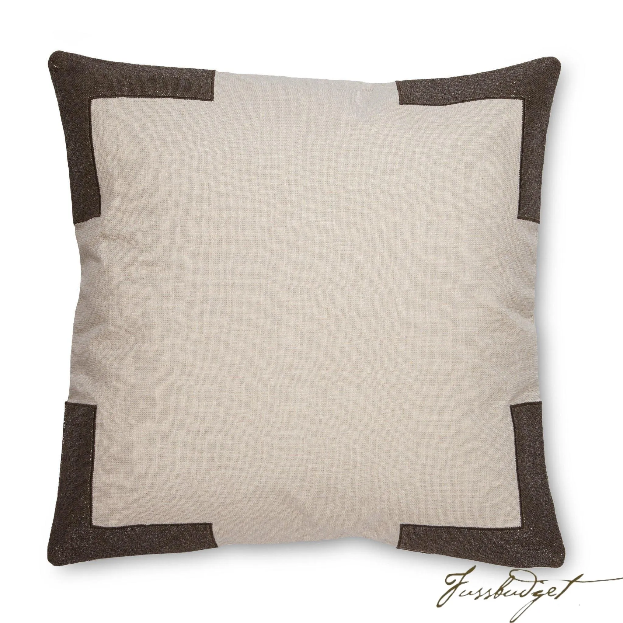 Tracy Pillow - Fudge