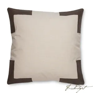 Tracy Pillow - Fudge