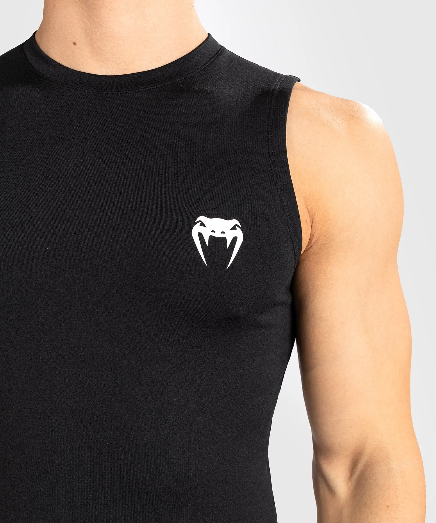 Venum Contender Rashguard senza maniche da uomo - Nero/Bianco