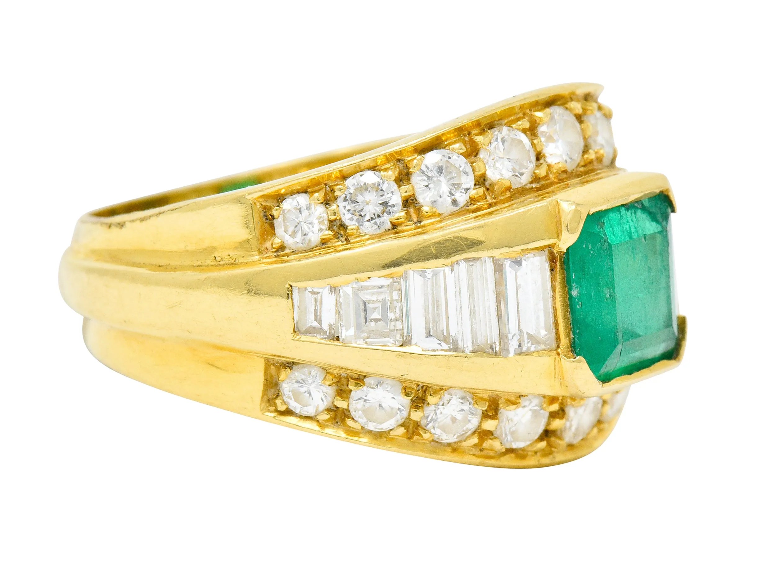 Vintage 2.60 CTW Emerald Diamond 18 Karat Gold Band Ring