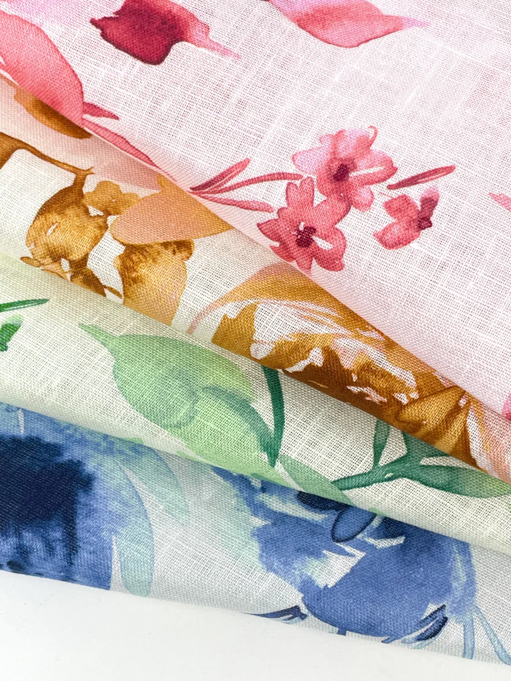 Water Roses Light Weight 100% Linen Fabric By The Yard/CL1105