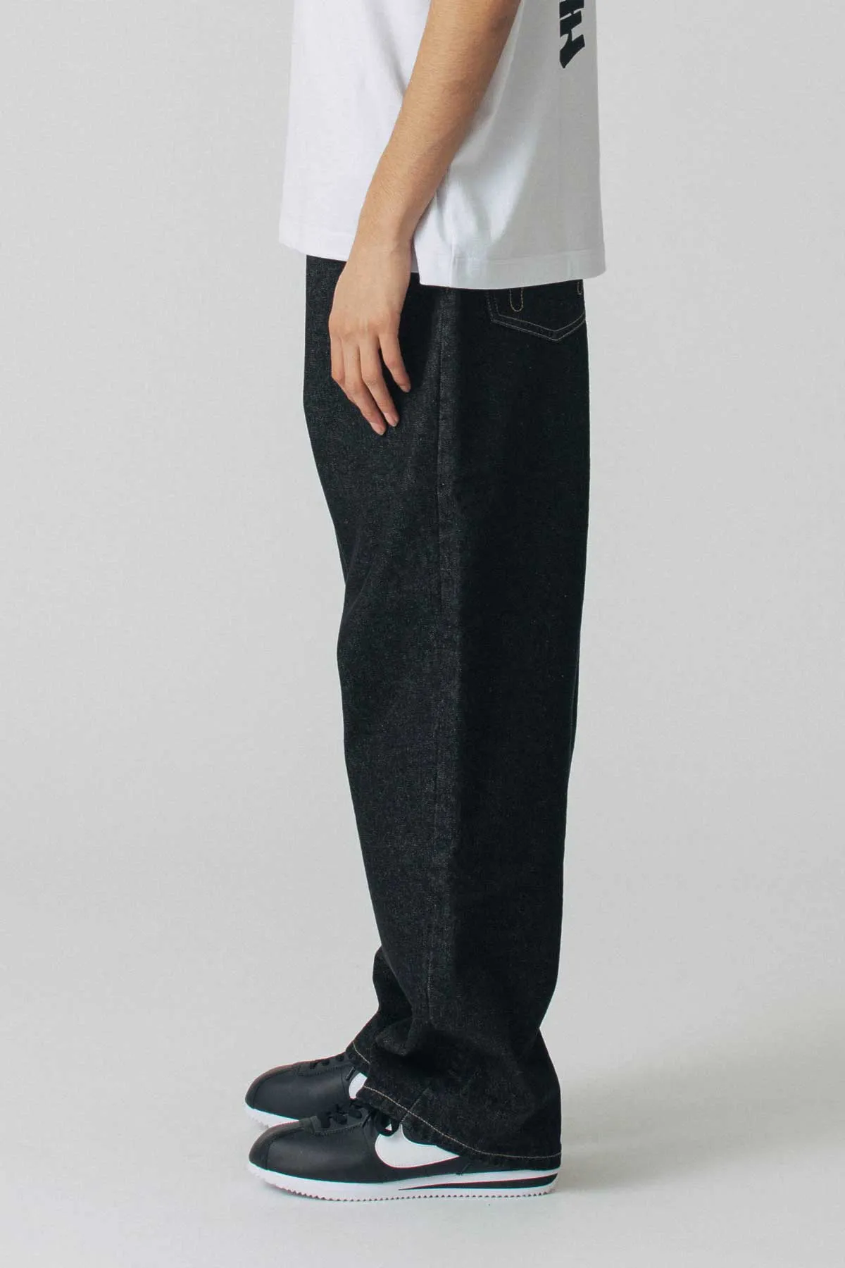 XLARGE × MQ DENIM PANTS - Black